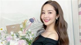 朴敏英擁有甜美的外貌及火辣的身材。（圖／翻攝自朴敏英IG）