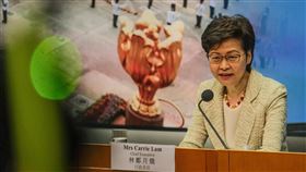 香港選制修改後 林鄭月娥：優先解決住房問題北京修改香港選制後，新華社3日發布對香港特首林鄭月娥的專訪，她說，要優先解決住房問題，往後一定會加把勁找土地。圖為3月30日，全國人大常委會通過修訂基本法後，林鄭月娥召開記者會表態支持並作說明。（中通社提供）中央社 110年4月3日