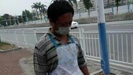昔童星如今流落街頭　睡馬路撿垃圾吃