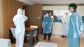 淡水蘊泉庄遭投訴防疫旅館，違接一般客，遭新北市府開罰50萬元，並撤除其防疫旅館的資格。沒想到離譜的還有，在仍具防疫旅館資格時，疑似提報名不符實的疫苗施打名單，涉及偽造文書以及企圖使公務人員登載不實。