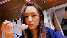 柯佳嬿表示這段時間自己似乎「酒量變好，廚藝突飛猛進。」（圖／翻攝自柯佳嬿IG）