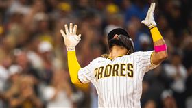 小塔提斯（Fernando Tatis Jr.）敲出三響砲。（圖／翻攝自教士隊推特)