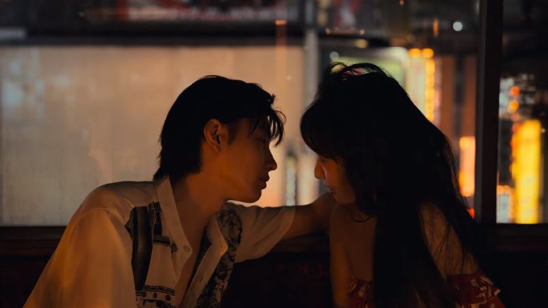 男星睡了AV女優　變態性癖秒登A片