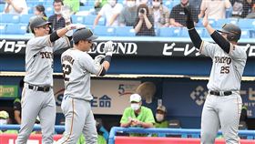 讀賣巨人擊敗養樂多。（圖／翻攝自巨人推特）