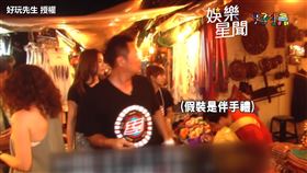 ▲紅隊不時要躲避鏡頭。（圖／好玩先生 YouTube授權）
