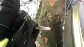 弁慶流淚處…她怨鄰居「脛骨殺手」沒收　網泣：根本是暗器（圖／翻攝自爆怨2公社）