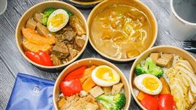 「咖哩盒食」雞肉、豬肉、牛肉咖哩，圖/痞客邦部落格「梅格(Angelababy)享樂日記」提供。