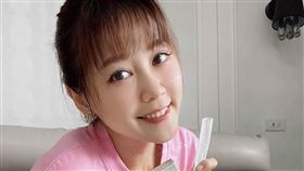 嚴立婷疫情期間收入受影響。（圖／翻攝臉書）