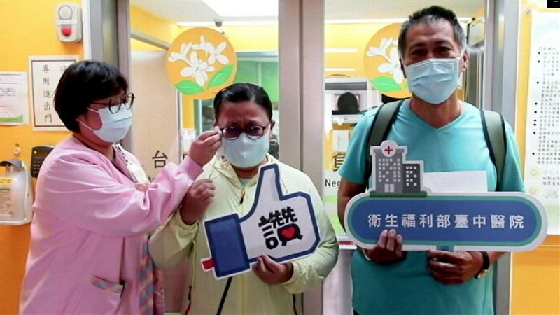 北屯家族兒痊癒　亡父生日哽咽辦出院