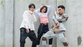 沒有才能(左起若欣、碩美、裴拓)發新曲口咪奶聽/華研提供