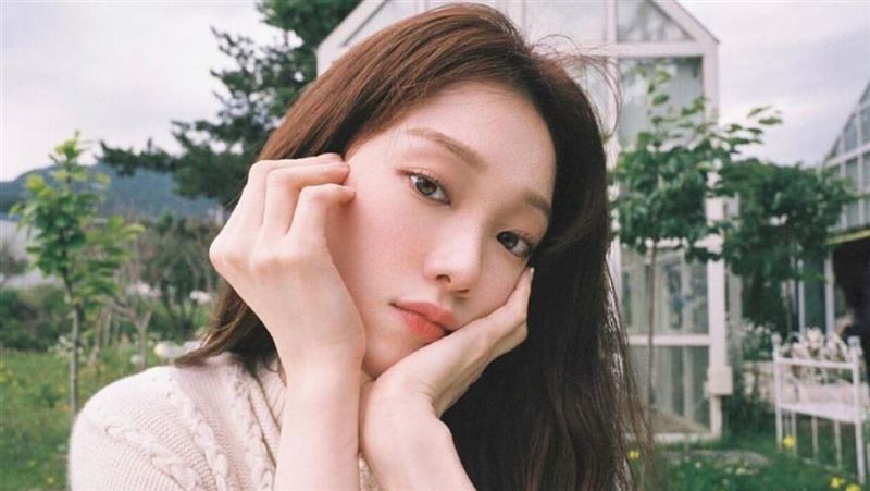 耳上超短髮驚呆網！李聖經秒變小男孩