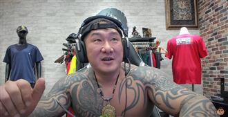 童仲彥下海拍片！館長自爆：看到吐血