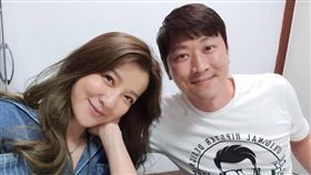 藝人侯昌明、曾雅蘭夫婦先前捲入好心肝疫苗風波。（圖／翻攝自侯昌明臉書）