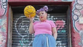 渡邊直美飛往美國追求演藝機會/IG