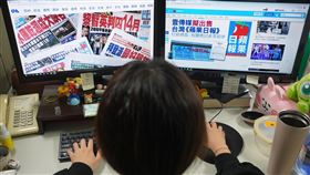 壹傳媒簽署備忘錄  擬出售台灣蘋果日報（2）香港壹傳媒晚間宣布，19日與某家「獨立第三方」訂立「不具法律約束力」的諒解備忘錄，建議出售資產含台灣蘋果日報在內的旗下子公司所有股份。中央社記者孫仲達攝  110年4月19日