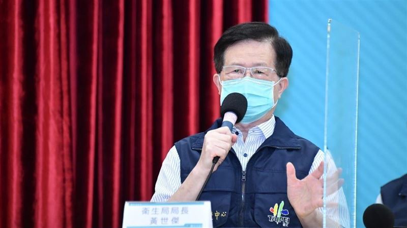 黃世傑竟請假一個月　他諷師徒一對寶