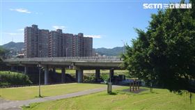 台北市楊姓老翁離奇陳屍萬壽橋下河床。（圖／讀者提供）