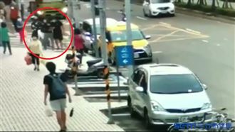 欠錢不還嗆：誰叫你借我　男遭載走