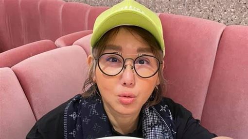 家道中落為父還債　藍心湄如今身價破15億
