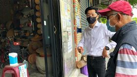 無黨籍立委林昶佐表示「疫苗陸續抵台，萬華應儘速增加施打站」