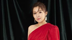 唐儷出新輯《錯愛的人》堅持演歌風格 圖片提供：豪記唱片