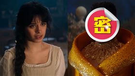 真人公主《灰姑娘》曝光　網見神仙教母笑翻：怎是個男的？

圖翻攝自Amazon Prime Video UK YouTube