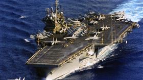 中國嗆粉碎台獨！美軍發航母舊照　致敬守護「獨立」的人（圖／翻攝自太平洋艦隊臉書）