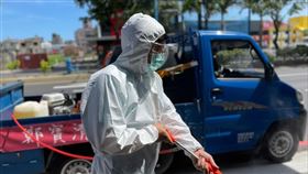 ▲鄭寶清派出「消毒專車」到桃園各區進行消毒。