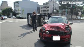 MINI,闖紅燈,貨車,車禍,台中