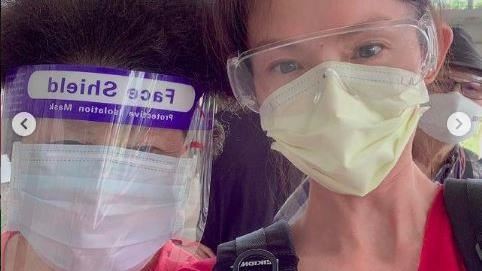 帶媽媽打疫苗　40分完畢葉全真讚爆