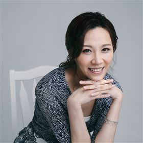 財經網美胡采蘋（圖／翻攝自Emmy追劇時間臉書）