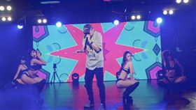 熱狗。（圖／翻攝自mchotdogmusic IG）