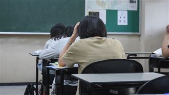 國考前喉嚨癢快篩陽　下秒「驚人決定」