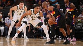 ▲「字母哥」安戴托昆波（Giannis Antetokounmpo）復出救不了公鹿。（圖／翻攝自NBA推特）