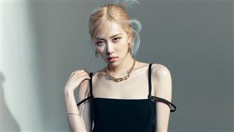 人間YSL激短褲露餡　胸口挖三角洞