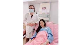 ▲黎惠波醫師倡導的養護觀念，順利幫助郭惠妮誕下巨蟹小王子。（圖／孕醫生職中心提供）