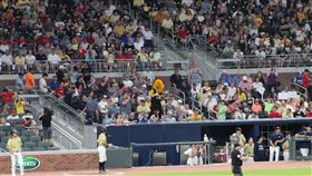 棒球場
https://www.flickr.com/photos/93558439@N05/34215556910/in/photolist-U8vF21-eesbEK-4DMZDn-TtMug5-29oaVJj-86FGcs-9Bkds-W7Sfgs-XonLQU-ees9qe-6xhB5f-uP71tq-TQA3i8-2esgCa6-nC8eR3-XctSr3-WDvG9b-24855TU-