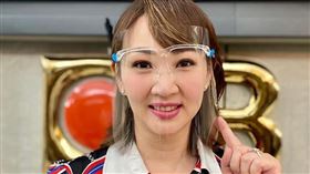 郁方9日迎來跟老公、「斐儷珠寶」總經理陳昱羲結婚15周年紀念日/臉書