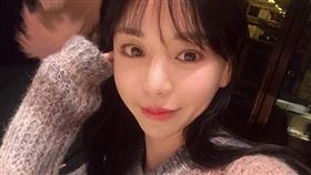 黃荷娜在緩刑期間，2020年8月起又染毒，但堅稱自己沒吸毒。（圖／翻攝自黃荷娜IG）
