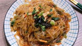 女買好市多乾拌冬粉一煮超驚豔：像在居酒屋 圖／翻攝自臉書／Costco好市多 商品經驗老實說