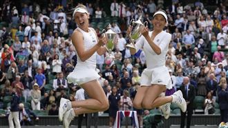 謝淑薇再譜傳奇　溫網女雙第3度封后