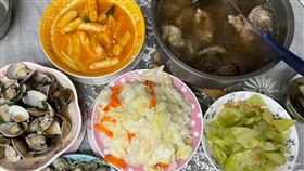 網友表示，自家每次用餐不論菜色怎麼變，都少不了「一鍋湯」（圖／翻攝自臉書社團「家常菜」）