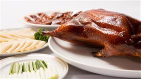 典華烤鴨三吃限時下殺999元。（圖／業者提供）