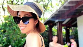 獨／微度假！美胸皇后躲飯店崩潰漲奶