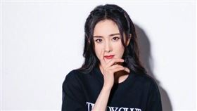 楊冪擁有精緻外表、火辣身材，累積不少膾炙人口的作品，人稱流量女王。（圖／翻攝自楊冪微博）