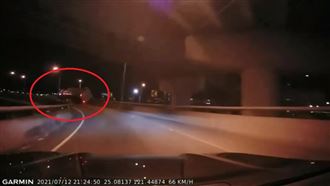 貨車衝出台64線！駕駛身亡影像曝光