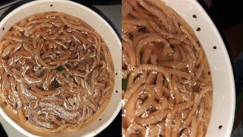 意麵漂10顆胡椒粒　她崩潰：有鬍鬚