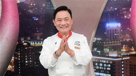 阿基師主持三立《型男大主廚》已有15年之久，今（23日）卻突然做出離開節目的重大決定。