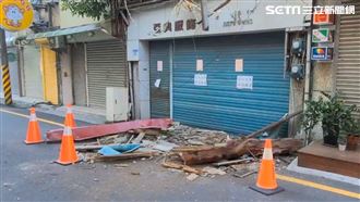 花蓮恐怖連環震　服飾店2樓圍牆崩落