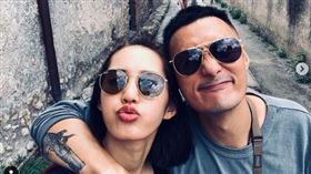 余文樂5月底被爆出上夜店狂歡、摟嫩妹，老婆王棠云則發文護愛。（圖／翻攝自余文樂IG）